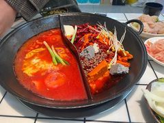 -扎起市井老火锅(乐山总店)