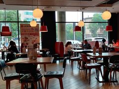 大堂-必胜客(新中纬店)