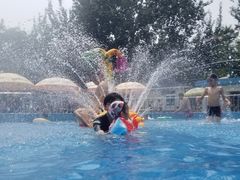 -青年湖公园水上世界