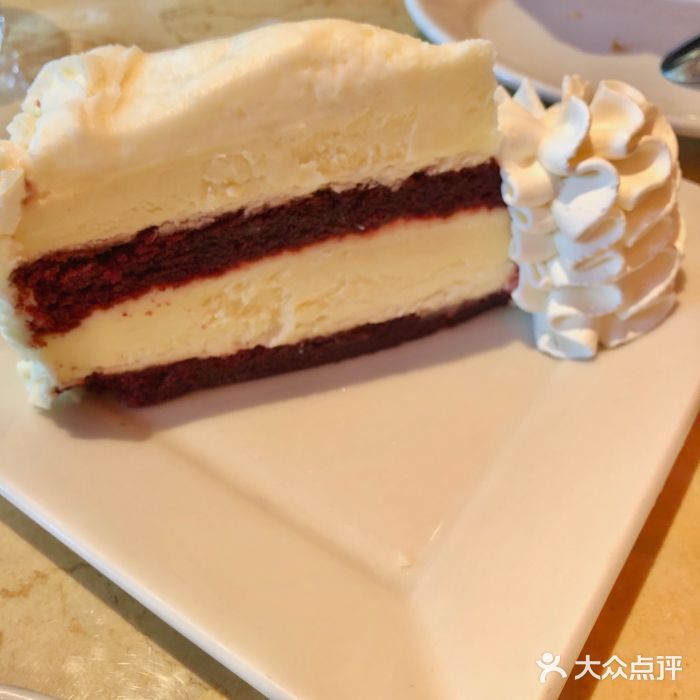 the cheesecake factory 芝乐坊餐厅(王府中環店)无敌红丝绒芝士蛋糕