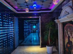 -环球梦主题KTV(曲阳生活购物中心店)