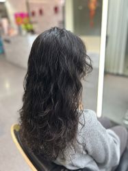 -88潮牌造型烫发·染发