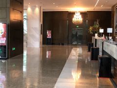 -上海虹桥西郊假日酒店