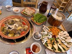 -阿婆情腊排骨火锅(金虹路店)