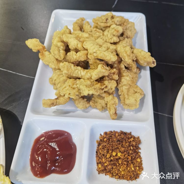 羊肉串 不定期回来阿拉城的这家店来吃烧烤小龙虾