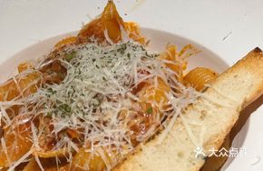 Boluo Meat Sauce Spaghetti