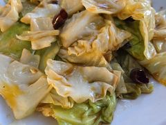 炝莲白-柴窝堡22号辣子鸡·传承新疆菜