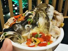 -鱼鲜饭香·招牌汽锅剁椒鱼头王