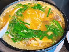云南野生菌米线-南蛮子(进贤路店)