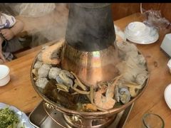 -一口猪海鲜浑锅·东北家常菜