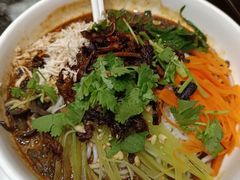 油鸡枞凉米线-蔼若春.传承三十年云南菜(金碧公园店)