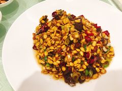 黄豆芽炒牛肉粒-南山鲜虾面·活鲜小馆·海味大连菜(南山总店)