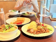 -深圳国际会展中心希尔顿酒店(前海华发冰雪世界店)