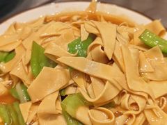 -老关东铁锅炖(上游街店)