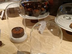-VERIE BAKEHOUSE