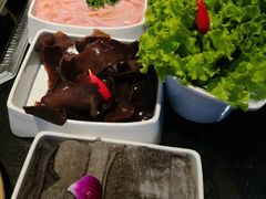 鲜毛肚-陆派巴倒烫火锅(城东店)