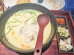 限量东海黄鱼面-荣家黄鱼面(南京西路店)
