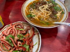 -金杨拉面王小吃面馆·牛三宝面·红烧牛肉粉