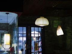 -邊城書店