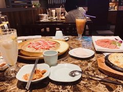 -猪啊牛呀羊啊铜盘烤肉(正大广场店)