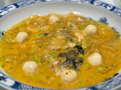 老坛酸菜拆烩鱼头-上海会馆(香港名都店)