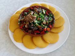 咸鱼饼-环宇草鸡店·特色炒鸡