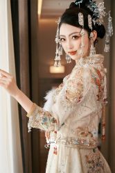 点击看大图 -艾拉·女王婚纱礼服馆