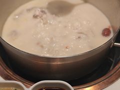 -洪氏嗨捞·猪肚鸡火锅(阳光天地店)