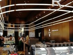 -星巴克臻选(上海虹桥新天地三店)