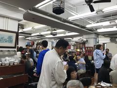 等位区-香港蓮香樓(中環店)