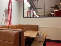 -城市大道红炉披萨烘焙坊