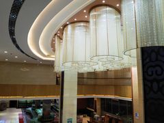 -东豪园林海鲜酒家(南港路辅路店)