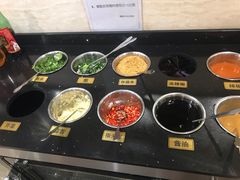 自助调料区-粤潮牛肉火锅店(江南大道店)