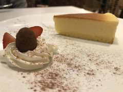 -La-Serene Café