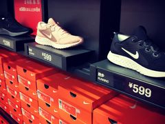 -NIKE北京马连道换季优惠店