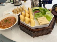 -品海楼·大连海胆锅贴馆(东港店)