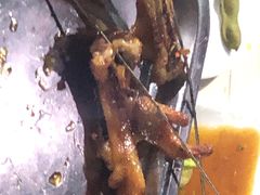 -东北烧烤铁锅炖水库鱼