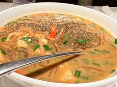 酸萝卜捞豆面-金链花·泰国餐厅(国贸店)