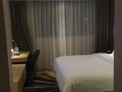 -麗枫酒店(深圳坪山高铁站龙东地铁站店)