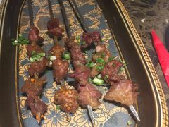 -沪小二炭火蛙锅(淮海中路美食不夜城店)