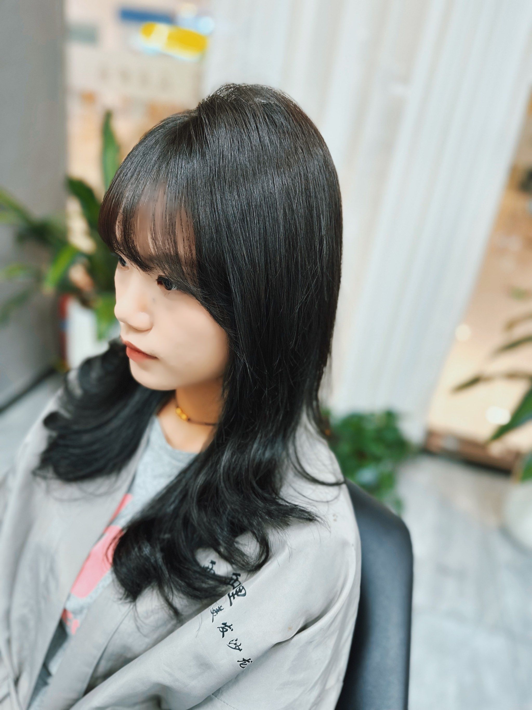 「海纳广场精彩城」女生中长发发型 简单又好看的发型 发根蓬松