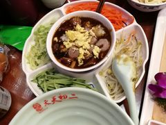-天天初二·天津传统捞面·天津特色菜(凌奥总店)