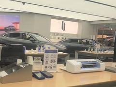 -华为智能生活馆(上海中山公园龙之梦)