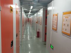 -安东易迷你自助仓储寄存仓库(杨浦店)