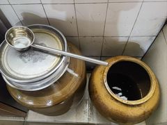 -正宗杨记普洱酸醋米线(总店)