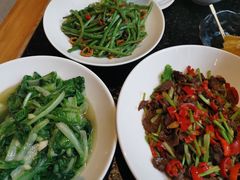 -鱼鲜饭香·招牌汽锅剁椒鱼头王