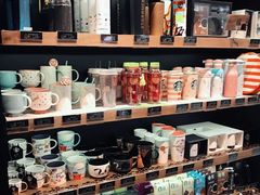 零售区-星巴克(潍坊泰华广场店)