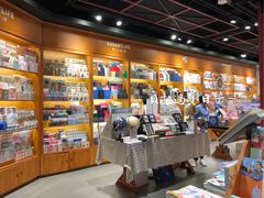 -西西弗书店&矢量咖啡(凯德晶萃广场店)