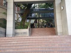 -香港大学