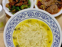 -李与白包子铺(桐梓林店)